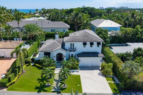 Casa en Delray Beach, Florida 4 dormitorios, 321.53 m2 № 2392875