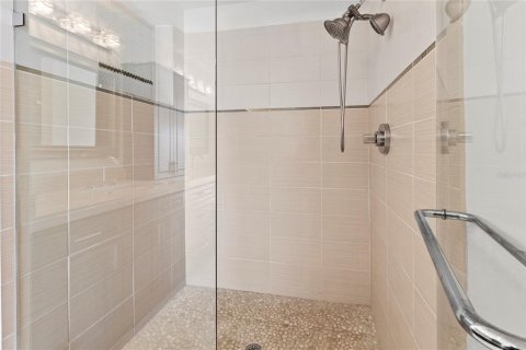 Condo in Sarasota, Florida, 3 bedrooms  № 2111959 - photo 18