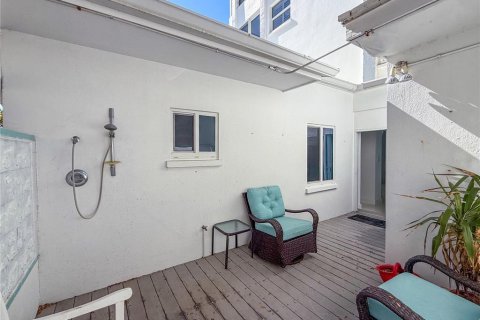 Condo in Sarasota, Florida, 3 bedrooms  № 2111959 - photo 28