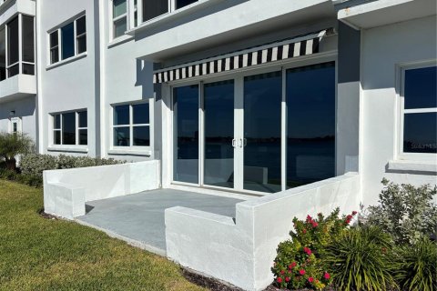Condo in Sarasota, Florida, 3 bedrooms  № 2111959 - photo 29