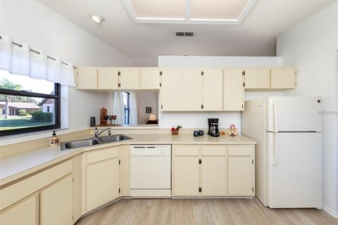 House in Nokomis, Florida 2 bedrooms, 99.59 sq.m. № 1916142 - photo 7