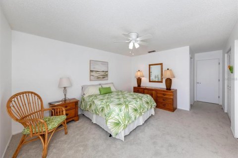 House in Nokomis, Florida 2 bedrooms, 99.59 sq.m. № 1916142 - photo 10