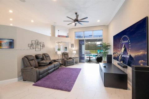 House in Parkland, Florida 5 bedrooms, 273.69 sq.m. № 1952533 - photo 13