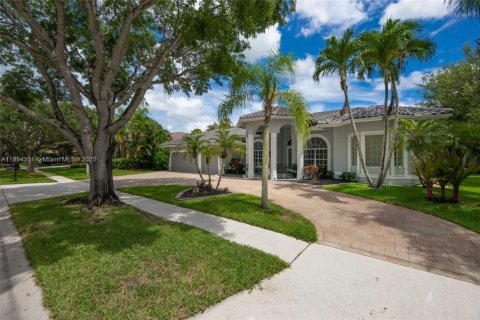 House in Parkland, Florida 5 bedrooms, 273.69 sq.m. № 1952533 - photo 2