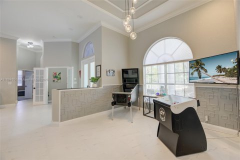 House in Parkland, Florida 5 bedrooms, 273.69 sq.m. № 1952533 - photo 10
