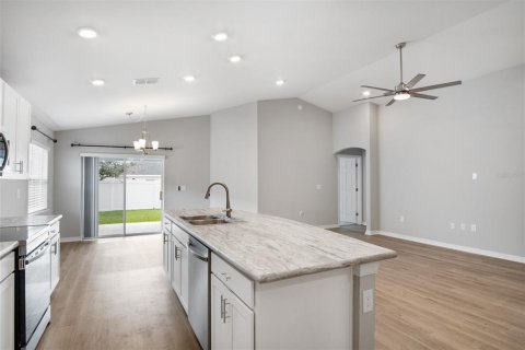 Villa ou maison à vendre à Auburndale, Floride: 3 chambres, 146.04 m2 № 2427286 - photo 15