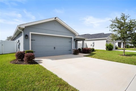Villa ou maison à vendre à Auburndale, Floride: 3 chambres, 146.04 m2 № 2427286 - photo 2