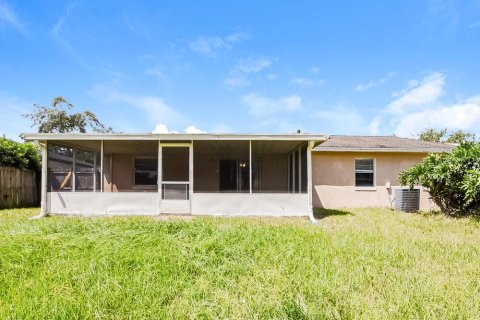 Casa en alquiler en Winter Springs, Florida, 4 dormitorios, 151.15 m2 № 1905290 - foto 16
