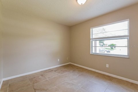 Casa en alquiler en Winter Springs, Florida, 4 dormitorios, 151.15 m2 № 1905290 - foto 12