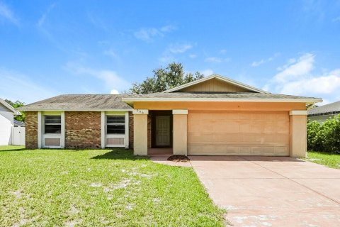 Casa en alquiler en Winter Springs, Florida, 4 dormitorios, 151.15 m2 № 1905290 - foto 1