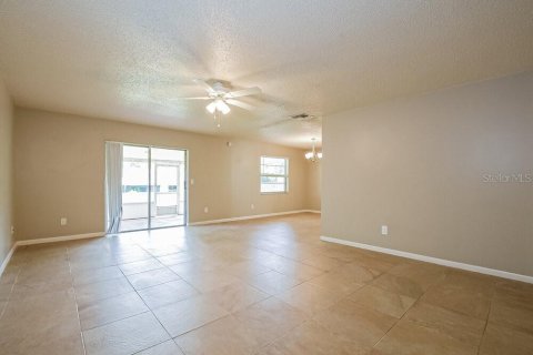 Casa en alquiler en Winter Springs, Florida, 4 dormitorios, 151.15 m2 № 1905290 - foto 4