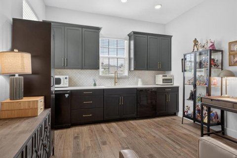 House in Davenport, Florida 4 bedrooms, 212.1 sq.m. № 2197615 - photo 6