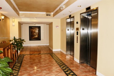 Condo in Aventura, Florida, 1 bedroom  № 2037239 - photo 15
