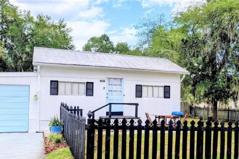 House in Astor, Florida 1 bedroom, 54.63 sq.m. № 2223201 - photo 12