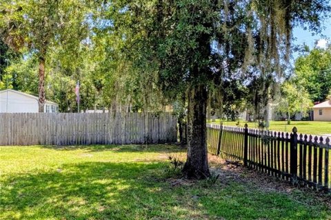 House in Astor, Florida 1 bedroom, 54.63 sq.m. № 2223201 - photo 8
