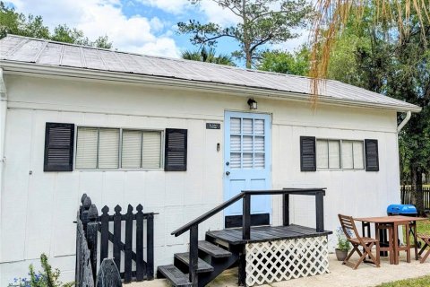 House in Astor, Florida 1 bedroom, 54.63 sq.m. № 2223201