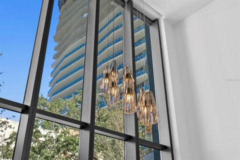 Adosado en venta en Tampa, Florida, 3 dormitorios, 334.91 m2 № 1539348 - foto 6