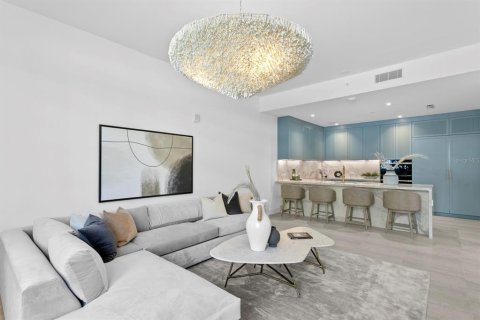 Adosado en venta en Tampa, Florida, 3 dormitorios, 334.91 m2 № 1539348 - foto 13