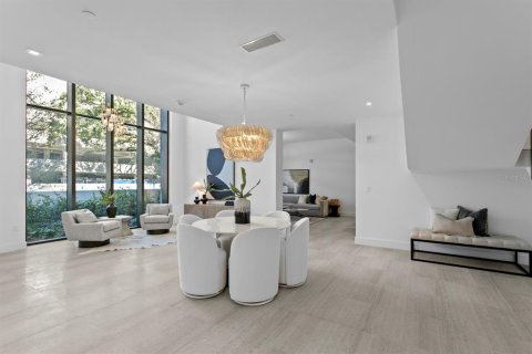 Adosado en venta en Tampa, Florida, 3 dormitorios, 334.91 m2 № 1539348 - foto 7