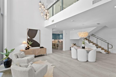 Adosado en venta en Tampa, Florida, 3 dormitorios, 334.91 m2 № 1539348 - foto 4
