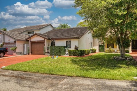 Casa en venta en Miami, Florida, 3 dormitorios, 139.07 m2 № 1857361 - foto 1