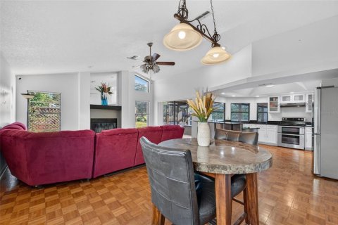 Villa ou maison à vendre à Plant City, Floride: 4 chambres, 218.32 m2 № 2419053 - photo 8
