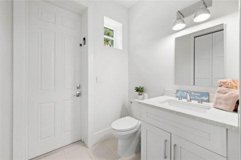 Villa ou maison à vendre à Sarasota, Floride: 4 chambres, 330.17 m2 № 1910678 - photo 17