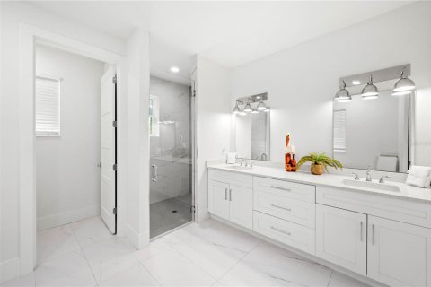Villa ou maison à vendre à Sarasota, Floride: 4 chambres, 330.17 m2 № 1910678 - photo 23