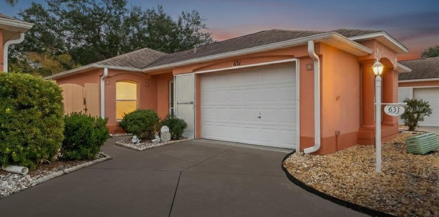Casa en The Villages, Florida 2 dormitorios, 104.79 m2 № 2259273