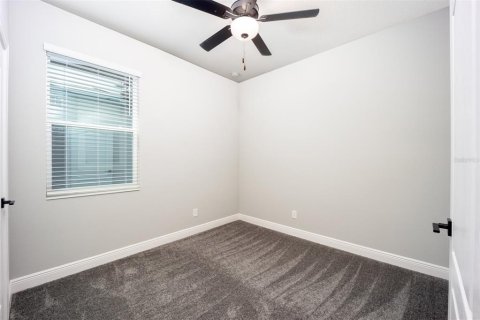 House in Lake Alfred, Florida 4 bedrooms, 171.96 sq.m. № 2122096 - photo 15