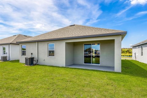 House in Lake Alfred, Florida 4 bedrooms, 171.96 sq.m. № 2122096 - photo 18