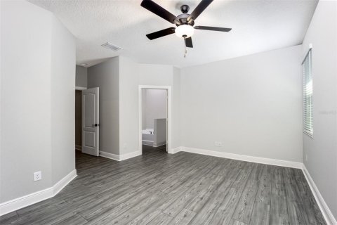 House in Lake Alfred, Florida 4 bedrooms, 171.96 sq.m. № 2122096 - photo 10