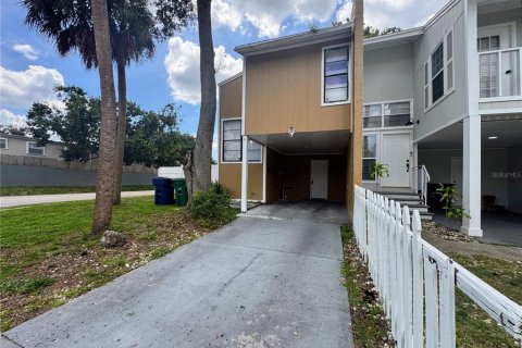 Adosado en alquiler en Tampa, Florida, 3 dormitorios, 117.24 m2 № 1912150 - foto 2