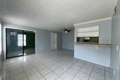 Adosado en alquiler en Tampa, Florida, 3 dormitorios, 117.24 m2 № 1912150 - foto 6