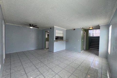 Adosado en alquiler en Tampa, Florida, 3 dormitorios, 117.24 m2 № 1912150 - foto 5