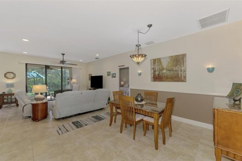 House in Venice, Florida 2 bedrooms, 178 sq.m. № 1884378 - photo 7