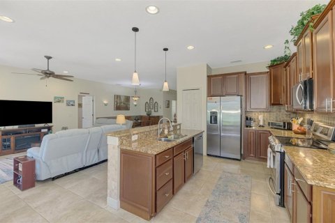 House in Venice, Florida 2 bedrooms, 178 sq.m. № 1884378 - photo 17