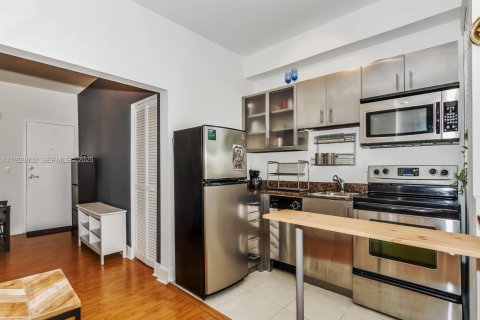 Купить кондоминиум в Майами-Бич, Флорида 1 спальня, 68.47м2, № 1987222 - фото 11