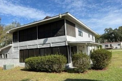 Duplex in Belleview, Florida 4 bedrooms, 161.84 sq.m. № 2232009