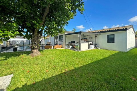 Casa en venta en Miami, Florida, 4 dormitorios, 153.1 m2 № 1874763 - foto 6