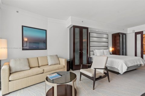 Condominio en venta en Miami Beach, Florida, 49.98 m2 № 1972668 - foto 14