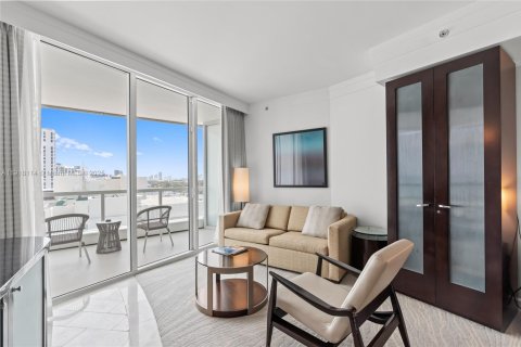 Condominio en venta en Miami Beach, Florida, 49.98 m2 № 1972668 - foto 15