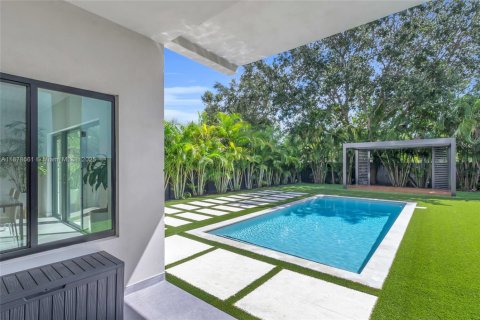Villa ou maison à vendre à Miami, Floride: 4 chambres, 248.14 m2 № 1920686 - photo 3