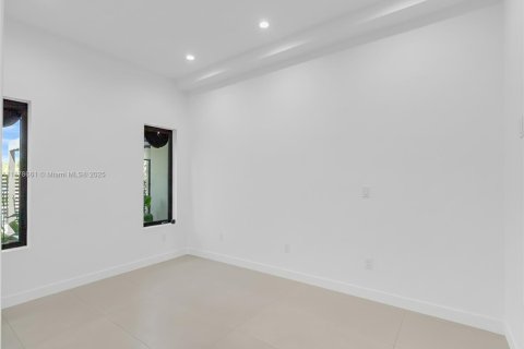 Villa ou maison à vendre à Miami, Floride: 4 chambres, 248.14 m2 № 1920686 - photo 15