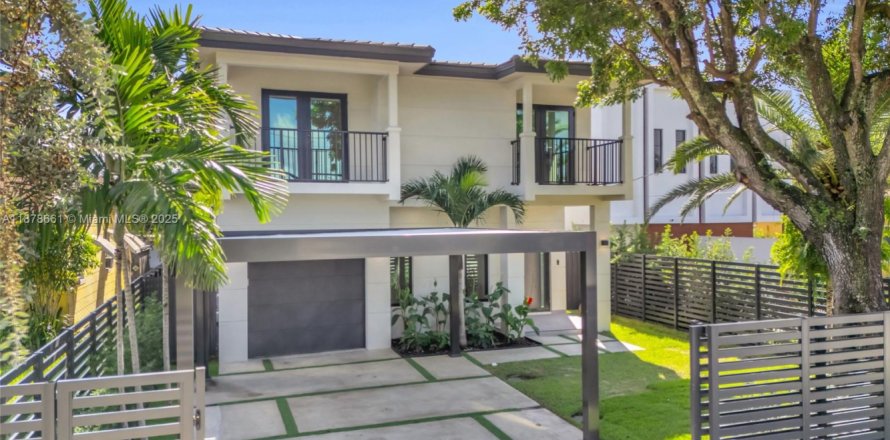 Villa ou maison à Miami, Floride 4 chambres, 248.14 m2 № 1920686