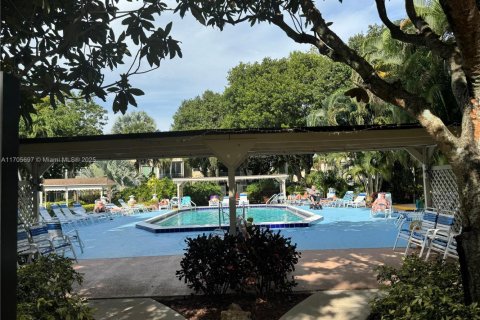 Condominio en venta en Lauderdale Lakes, Florida, 2 dormitorios, 87.7 m2 № 1694953 - foto 15