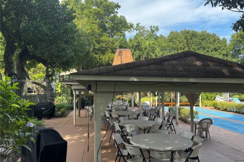 Condominio en venta en Lauderdale Lakes, Florida, 2 dormitorios, 87.7 m2 № 1694953 - foto 16