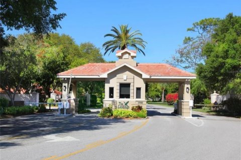 House in Sarasota, Florida 3 bedrooms, 162.02 sq.m. № 2430565 - photo 27