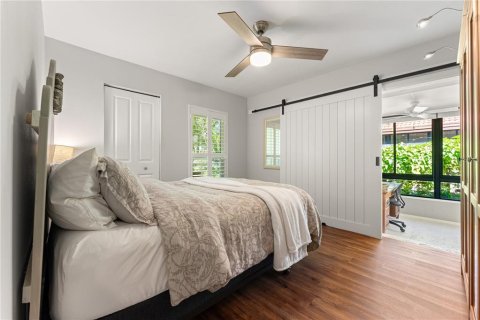 House in Sarasota, Florida 3 bedrooms, 162.02 sq.m. № 2430565 - photo 19
