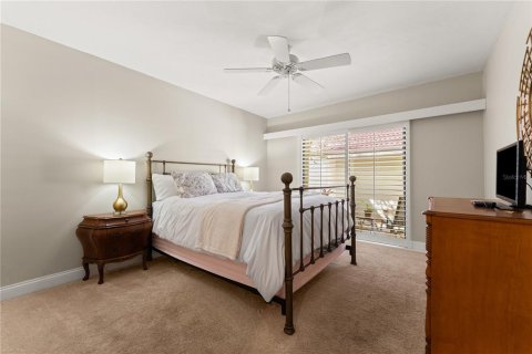 House in Sarasota, Florida 3 bedrooms, 162.02 sq.m. № 2430565 - photo 18